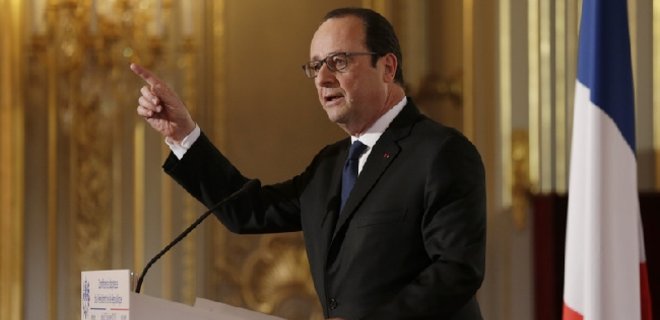 Президент Франции назвал конфликт в Донбассе войной - Фото