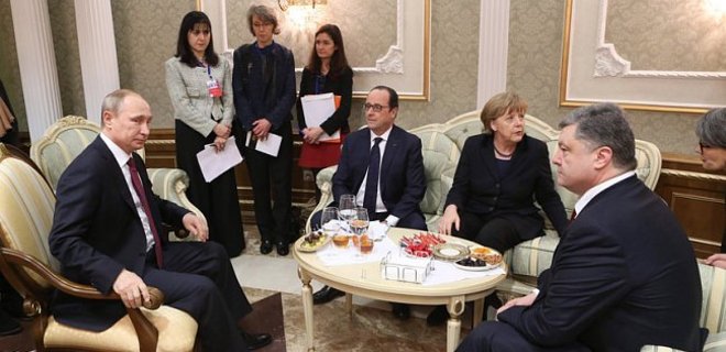 В Минске переговоры в продолжились снова в узком кругу - Фото