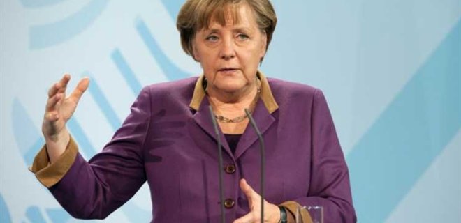 ЕС не исключает введения новых санкций против России - Меркель - Фото