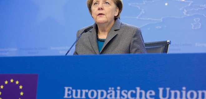 Меркель: Санкции против России вступят в силу 16 февраля - Фото