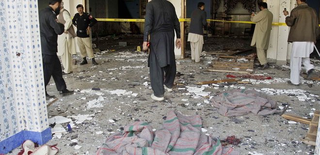 Террористы Талибана напали на мечеть в Пакистане: 19 погибших - Фото