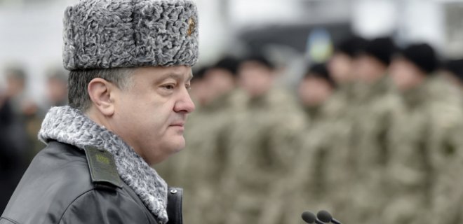 Порошенко пообещал укреплять госграницу от проникновения боевиков - Фото