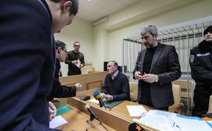 Очередной судный день Ефремова: фото из зала суда