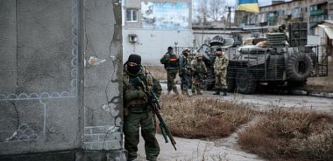 Террористы ДНР заявили о начале отвода тяжелой артиллерии - Фото