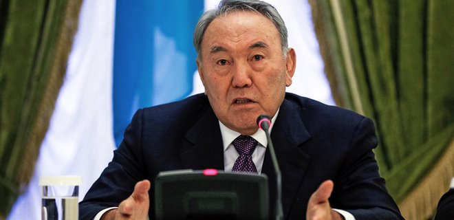 Сенат Казахстана просит о досрочных выборах президента - Фото