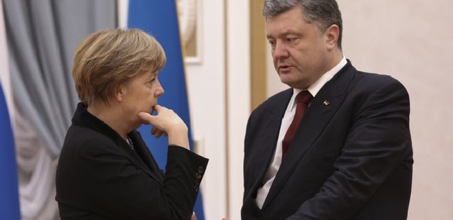 Порошенко и Меркель обсудили прекращение огня в Донбассе - Фото