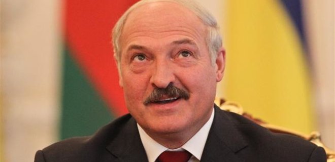 ЕС может пригласить невъездного Лукашенко на саммит в Ригу - СМИ - Фото