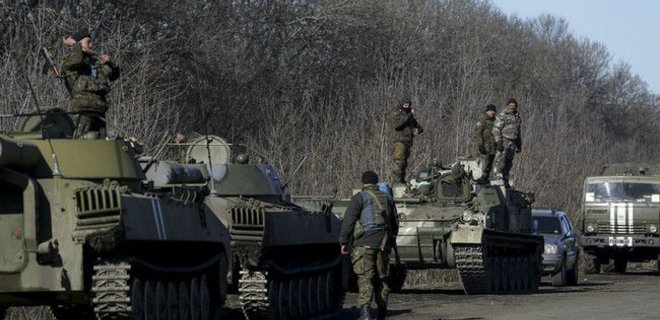 Отвод тяжелых вооружений в Донбассе начнется 22 февраля - СМИ - Фото