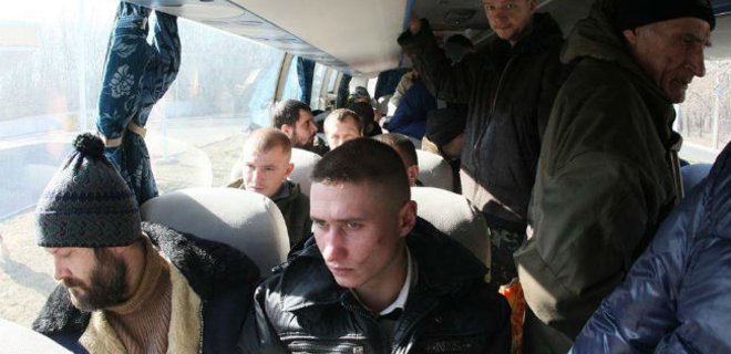 Из плена освобождены 140 украинских военнослужащих - СБУ - Фото