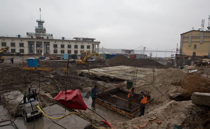 На Почтовой площади в Киеве обнаружены остатки древнего города