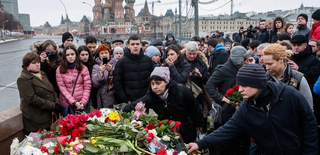 Власти Москвы разрешили провести траурное шествие по Немцову - Фото