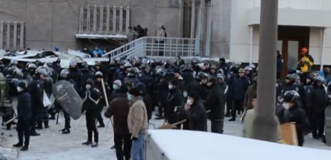 Экс-руководители Днепропетровской области задержаны за титушек - Фото