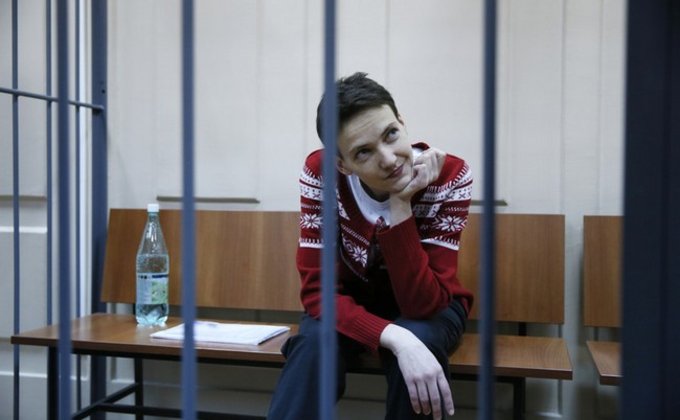 Как держится Надежда Савченко: фоторепортаж из московского суда