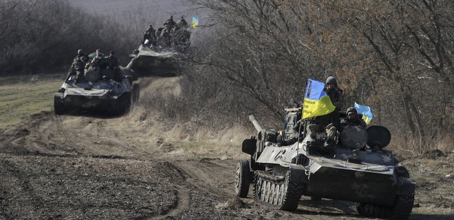 Обстрелы продолжаются, Украина отводит оружие: карта АТО - Фото