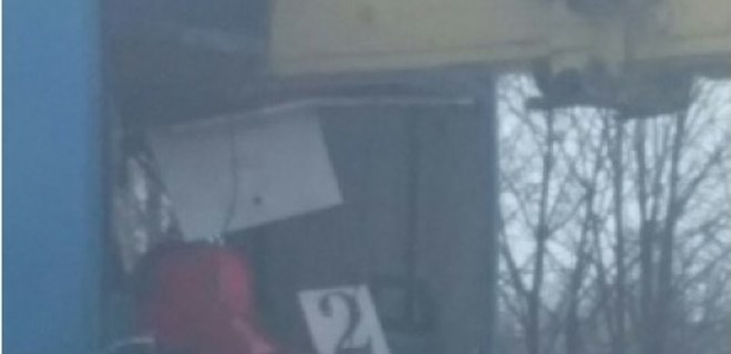 В Черновцах кран протаранил троллейбус: погиб активист - Фото
