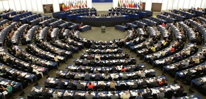 Европарламент: РФ не выполняет свои международные обязательства - Фото