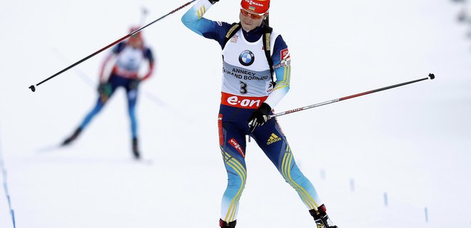 Валентина Семеренко взяла золото на Чемпионате мира по биатлону - Фото