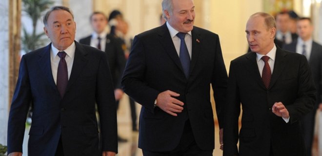 У Назарбаева анонсируют встречу с Путиным и Лукашенко на 20 марта - Фото