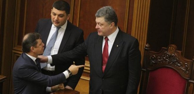 Лидеры коалиции собираются к Порошенко из-за статуса Донбасса - Фото