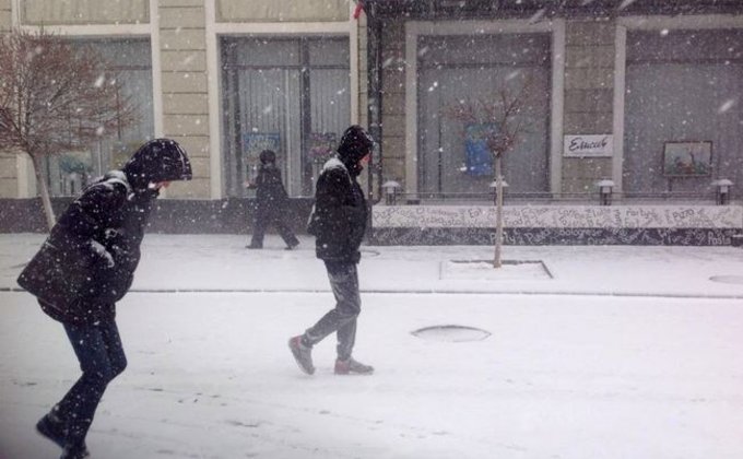 Снегопад в годовщину аннексии: Крым в белом