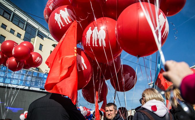 В Москве отмечают годовщину аннексии Крыма Россией: фото