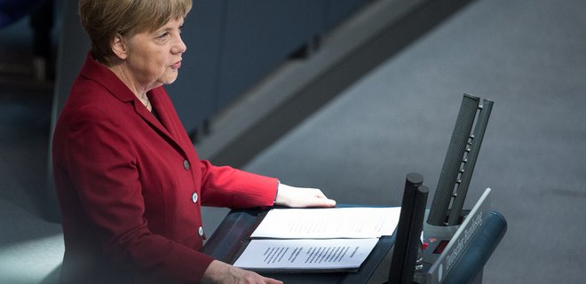 Меркель: Санкции против РФ зависят от минских соглашений - Фото