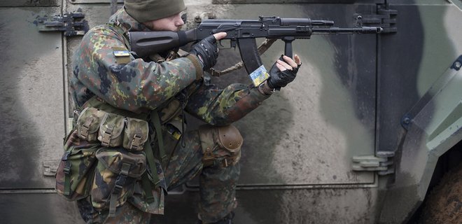 Вблизи Широкино идет бой украинских военных с террористами - Фото