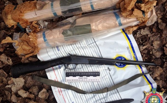 В Красноармейске найден тайник с оружием ДНР и Оплота: фото