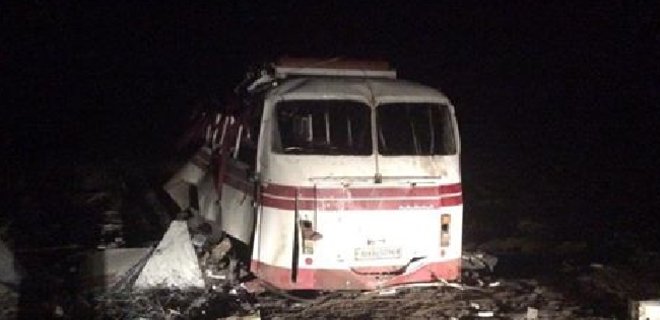 Автобус под Горловкой обстреляли боевики ДНР из минометов - МВД - Фото