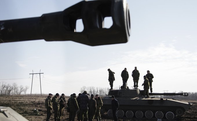 Террористы проверяют готовность танков и артиллерии: фото стрельб