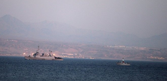 Военные корабли Саудовской Аравии заблокировали порты Йемена  - Фото