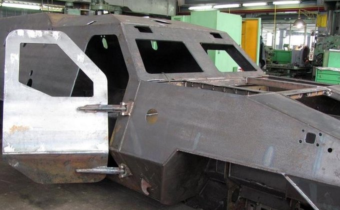Во Львове начали серийный выпуск бронеавтомобиля "Дозор-Б"