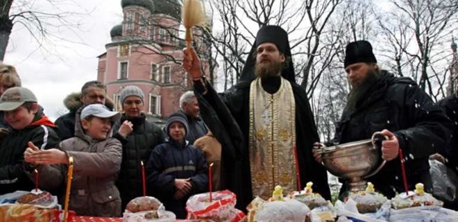 Православные и греко-католики отмечают Пасху - Фото