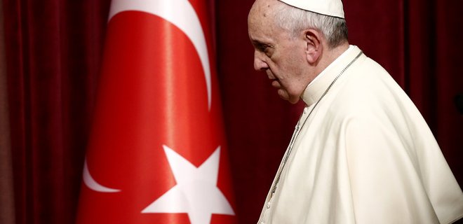 Турция вызвала посланника Ватикана из-за заявления Папы Римского - Фото