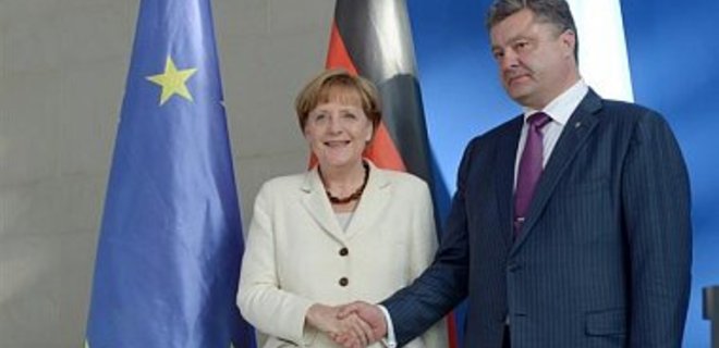 Порошенко - Меркель: Боевики нарушают Минские соглашения - Фото