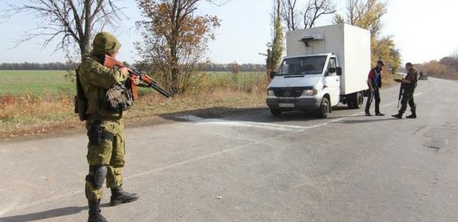 Боевики обстреливают позиции сил АТО вблизи границы с РФ - Фото