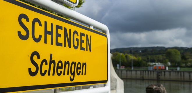 Страны Шенгена стали чаще отказывать украинцам в визах - СМИ - Фото