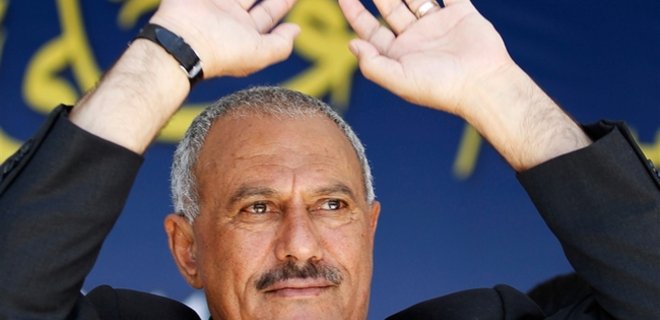 Экс-президент Йемена просит убежища у соседних стран - Фото