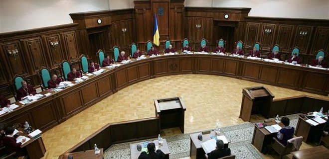 7 судей КСУ подлежат самоотводу по конфликту интересов - нардеп - Фото