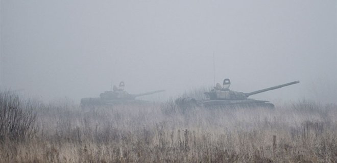 В Широкино боевики обстреляли из танков опорный пункт сил АТО - Фото