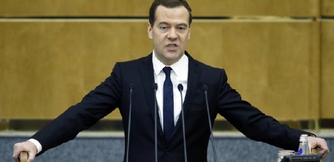 Медведев признал, что санкции негативно влияют на Россию - Фото