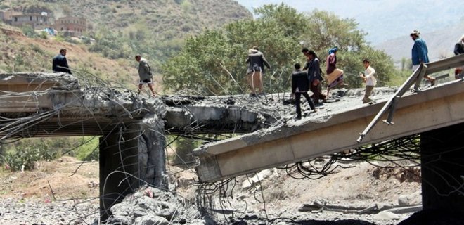 МИД Ирана приветствует прекращение авианалетов коалиции в Йемене - Фото