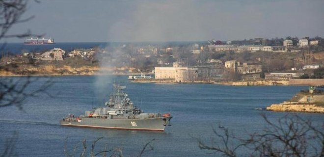 Боевой российский корабль замечен недалеко от границы Латвии - Фото