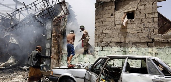 Саудиты продолжают бомбить позиции мятежников на юге Йемена - СМИ - Фото