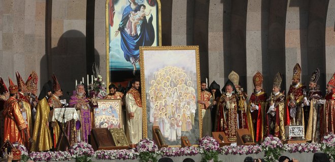 В Армении причислили к лику святых всех жертв геноцида - Фото