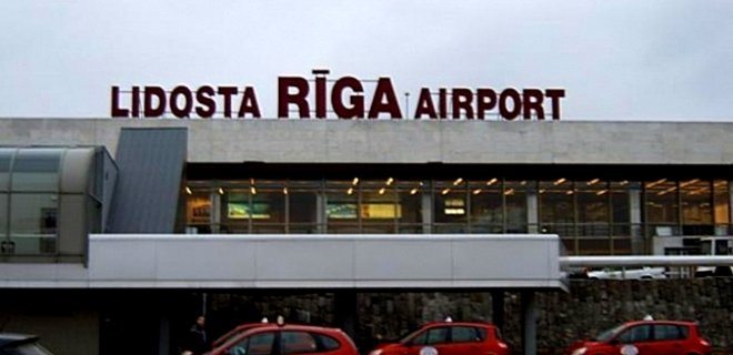 Из-за угрозы взрыва остановлена работа аэропорта в Риге - Фото
