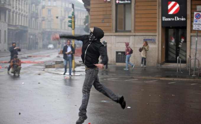Радикальный Первомай: столкновения с полицией в Европе и Азии