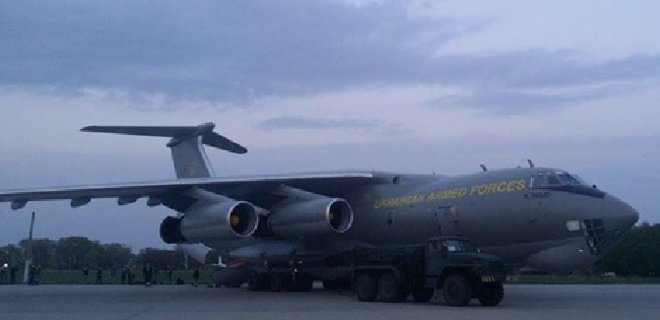 Минобороны отрицает неготовность Ил-76 к вывозу людей из Непала - Фото