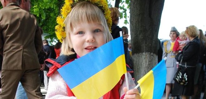 Украина заняла 69 место в рейтинге благоприятности материнства - Фото