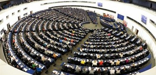 В Европарламенте одобрили проект резолюции о санкциях против РФ - Фото